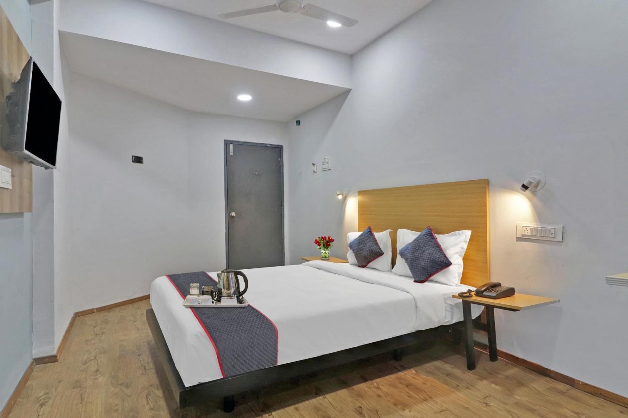Hotel Townhouse S Continental Hajdarábád Exteriér fotografie