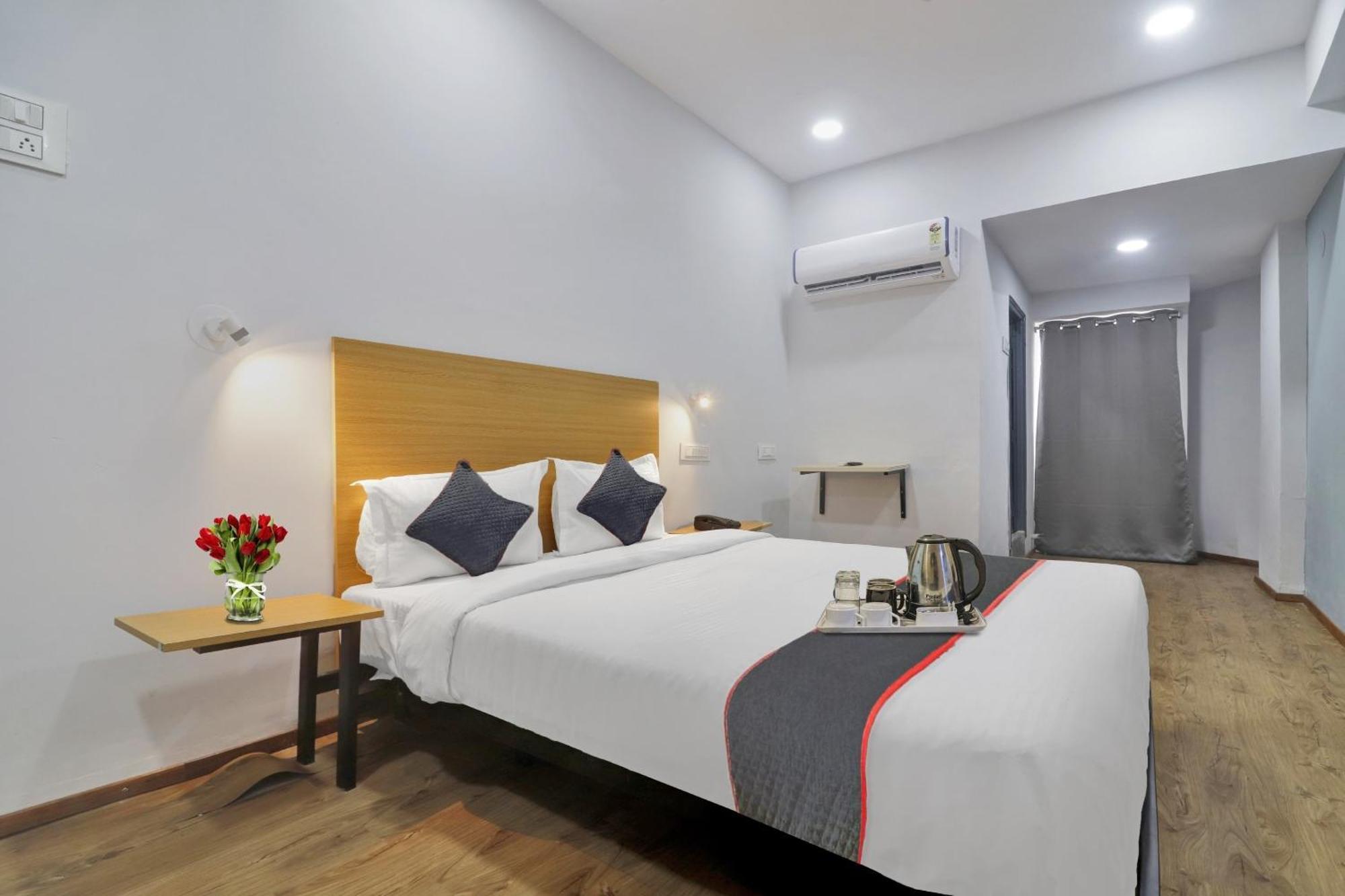 Hotel Townhouse S Continental Hajdarábád Exteriér fotografie